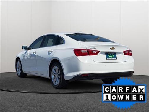 Summit White 2024 Chevrolet Malibu FWD 1LT