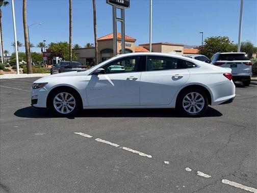 Summit White 2024 Chevrolet Malibu FWD 1LT