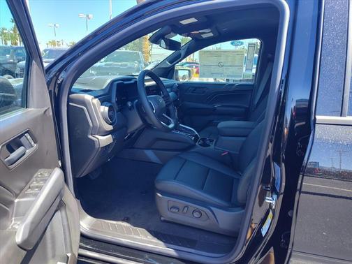 Black 2026 Chevrolet Colorado Trail Boss