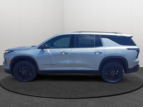 Sterling Gray Metallic 2026 Chevrolet Traverse LT