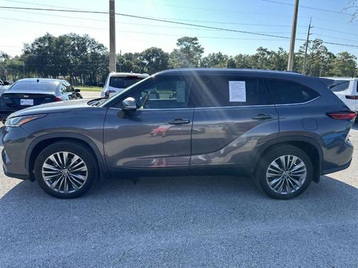 2021 Toyota Highlander Platinum