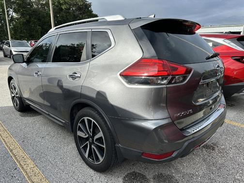2017 Nissan Rogue SL