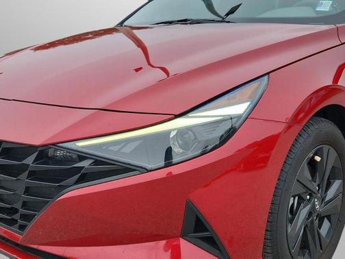 2023 Hyundai ELANTRA HEV Blue