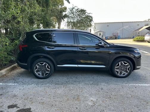 2023 Hyundai SANTA FE HEV SEL Premium