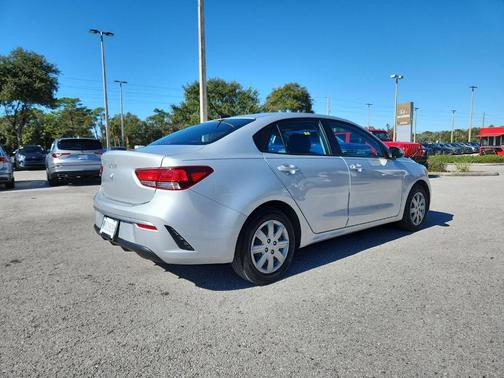 2023 Kia Rio LX