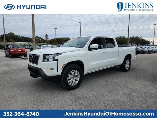 2022 Nissan Frontier SV