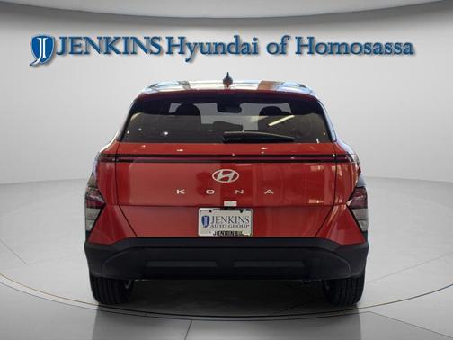 2026 Hyundai KONA SE