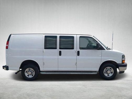 2024 Chevrolet Express 2500 Work Van