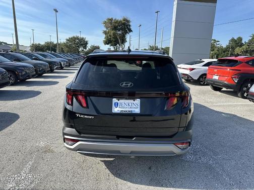 2025 Hyundai TUCSON SEL