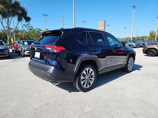 2022 Toyota RAV4 XLE Premium