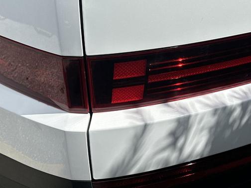 2025 Hyundai SANTA FE SE