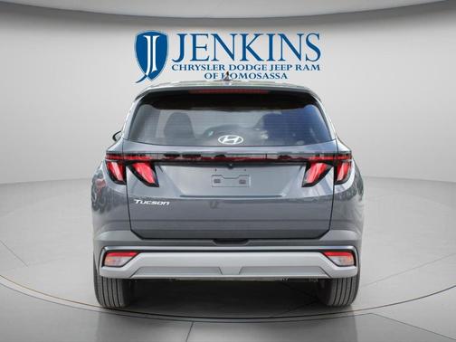 Gray 2025 Hyundai TUCSON SE