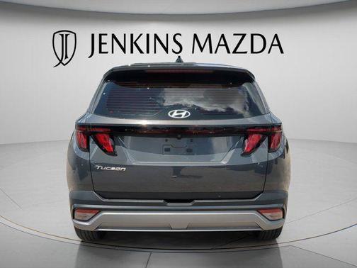 Gray 2025 Hyundai TUCSON SE