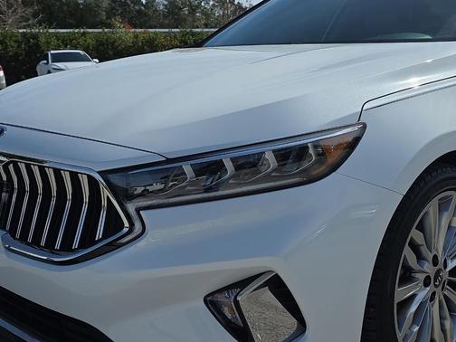 2020 Kia Cadenza SX Limited