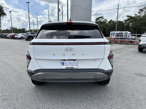 2026 Hyundai KONA SEL Premium