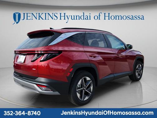 Red 2025 Hyundai TUCSON SEL Convenience