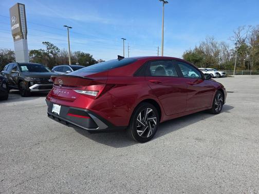 2025 Hyundai ELANTRA HEV SEL Sport
