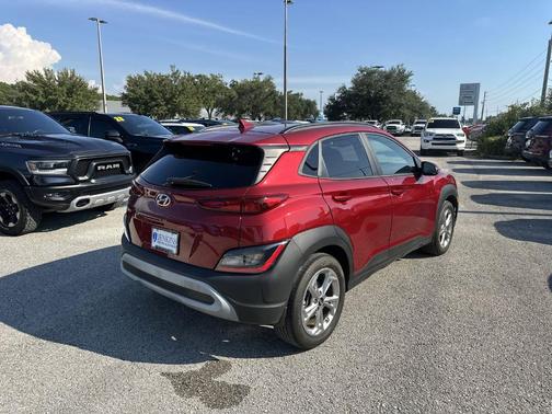 2023 Hyundai KONA SEL