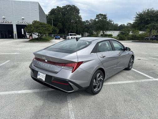 2025 Hyundai ELANTRA HEV Limited