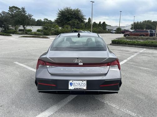 2025 Hyundai ELANTRA HEV Limited