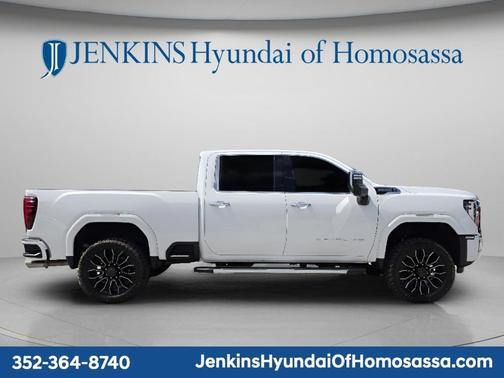 Summit White 2025 GMC Sierra 2500 Denali