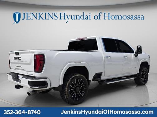 Summit White 2025 GMC Sierra 2500 Denali