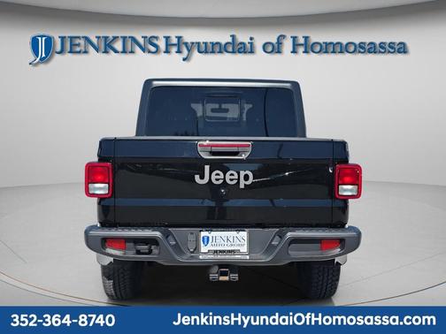 2021 Jeep Gladiator Sport