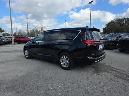 Diamond Black 2024 Chrysler Pacifica Touring-L