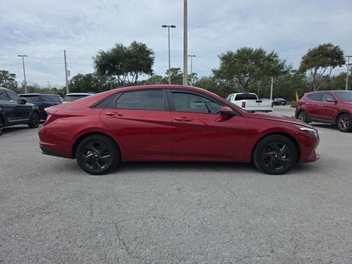 2023 Hyundai ELANTRA HEV Blue