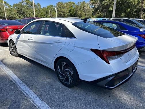 2024 Hyundai ELANTRA HEV Limited