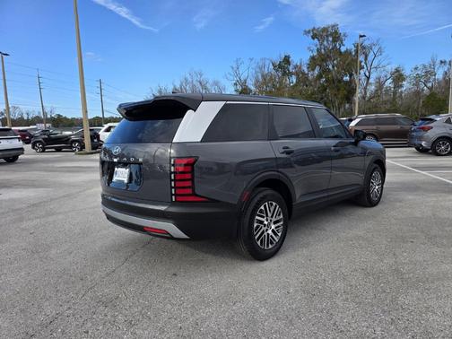 2026 Hyundai PALISADE SE