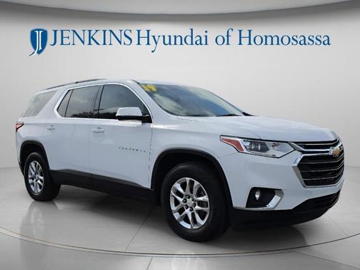 Summit White 2019 Chevrolet Traverse LT Cloth