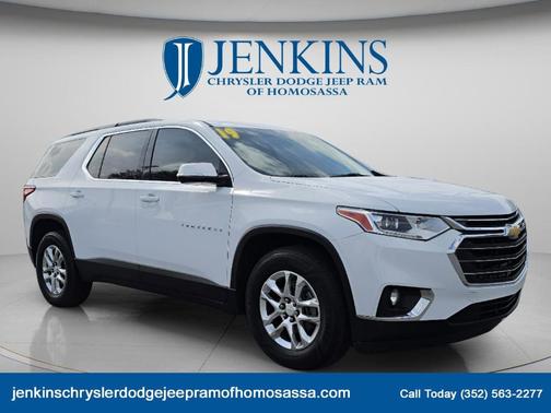 Summit White 2019 Chevrolet Traverse LT Cloth