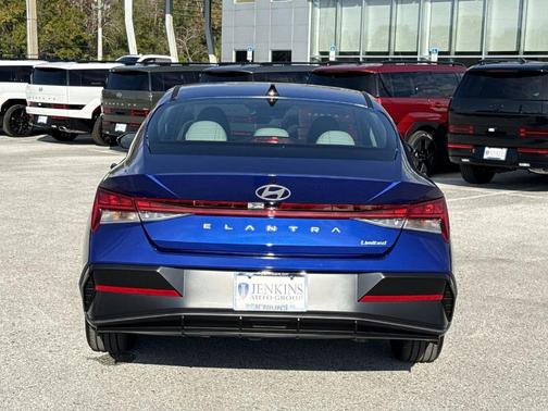 2026 Hyundai ELANTRA Limited