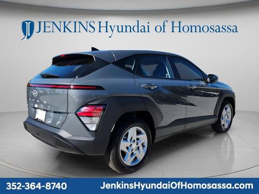 Gray Pearl 2026 Hyundai KONA SE