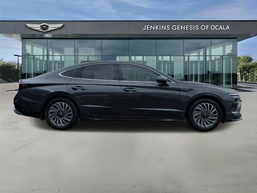 2024 Hyundai SONATA Hybrid Limited