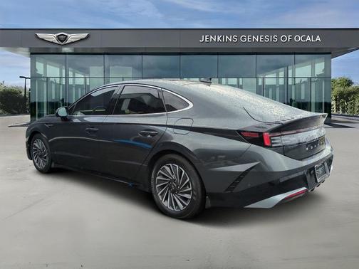 2024 Hyundai SONATA Hybrid Limited