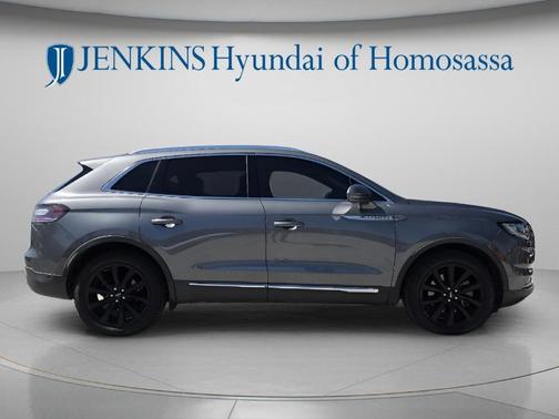 Gray Metallic 2022 Lincoln Nautilus Reserve