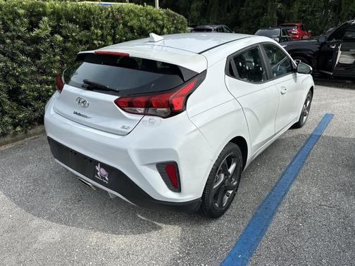 2020 Hyundai Veloster 2.0