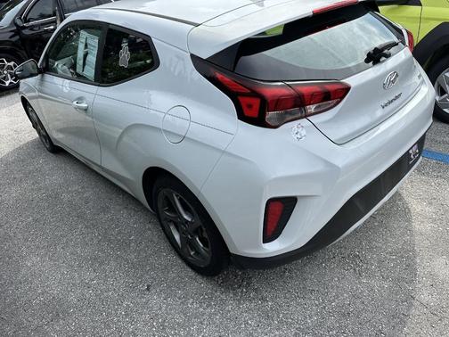 2020 Hyundai Veloster 2.0