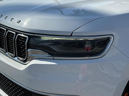2023 Jeep Wagoneer Series III