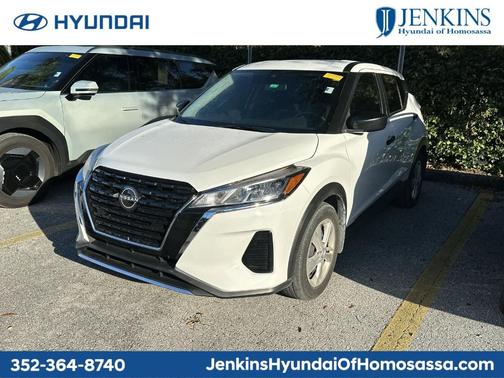 2023 Nissan Kicks S