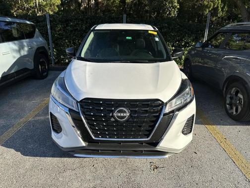 2023 Nissan Kicks S