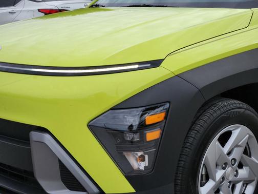 2024 Hyundai KONA SE