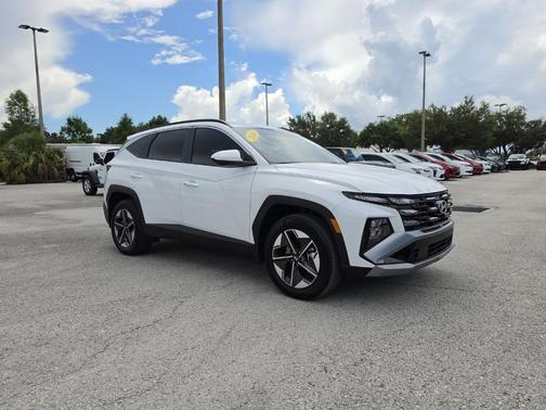Pearl 2026 Hyundai TUCSON Hybrid SEL