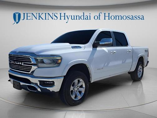 Bright White Clearcoat 2021 RAM 1500 Laramie