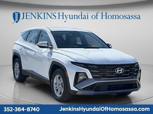 White Pearl 2026 Hyundai TUCSON SE