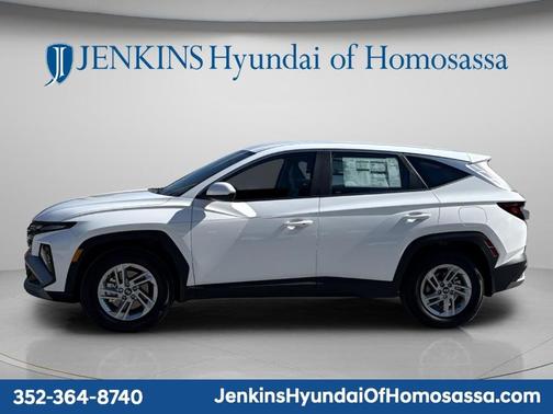 White Pearl 2026 Hyundai TUCSON SE