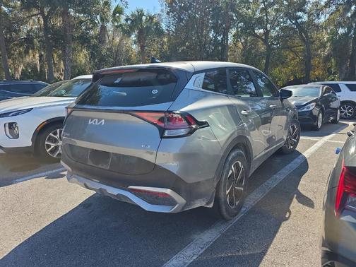 2024 Kia Sportage Hybrid LX