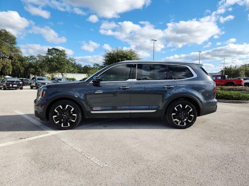2023 Kia Telluride SX
